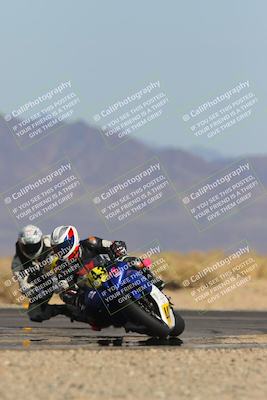 media/Mar-22-2025-CVMA (Sat) [[462c0ffedb]]/Race 13-Amateur Supersport Middleweight/